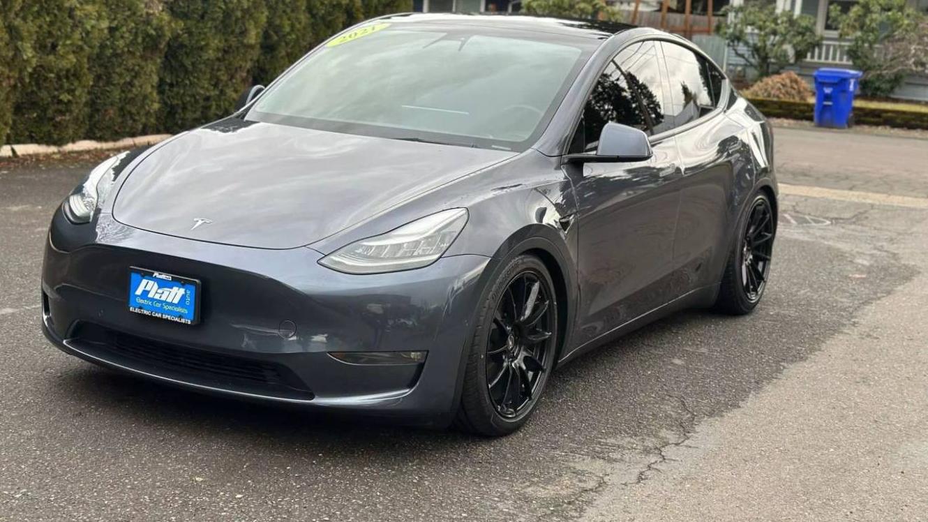 TESLA MODEL Y 2021 5YJYGAEE5MF137919 image